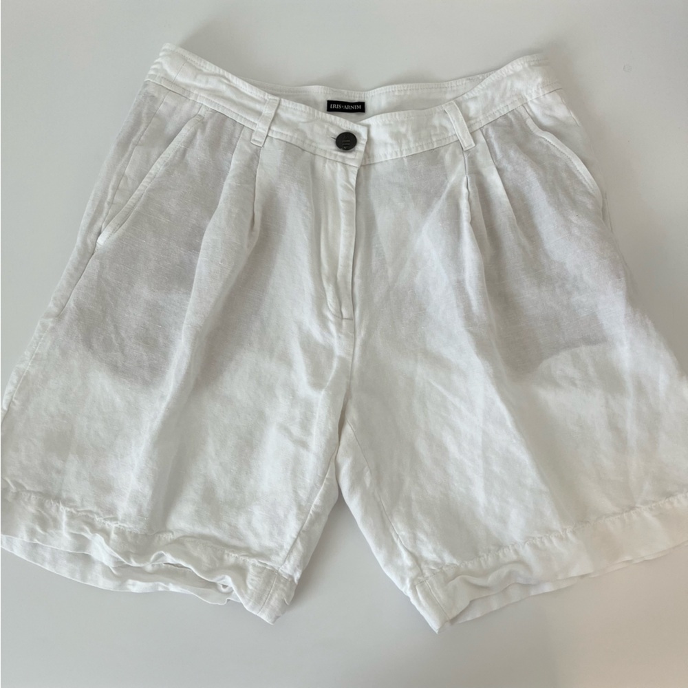 Classic High-Waist White Linen Shorts